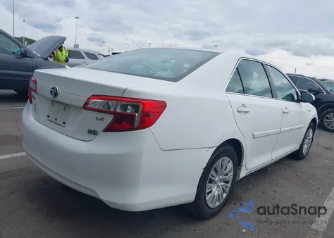2014 Toyota Camry Hybrid Le z USA, uszkodzony, nr VIN 4T1BD1FK2EU098021